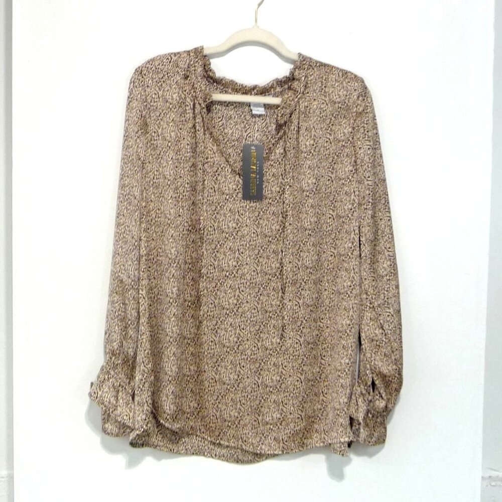 Sabrina Lauren Size 1X Leopard Print Blouse